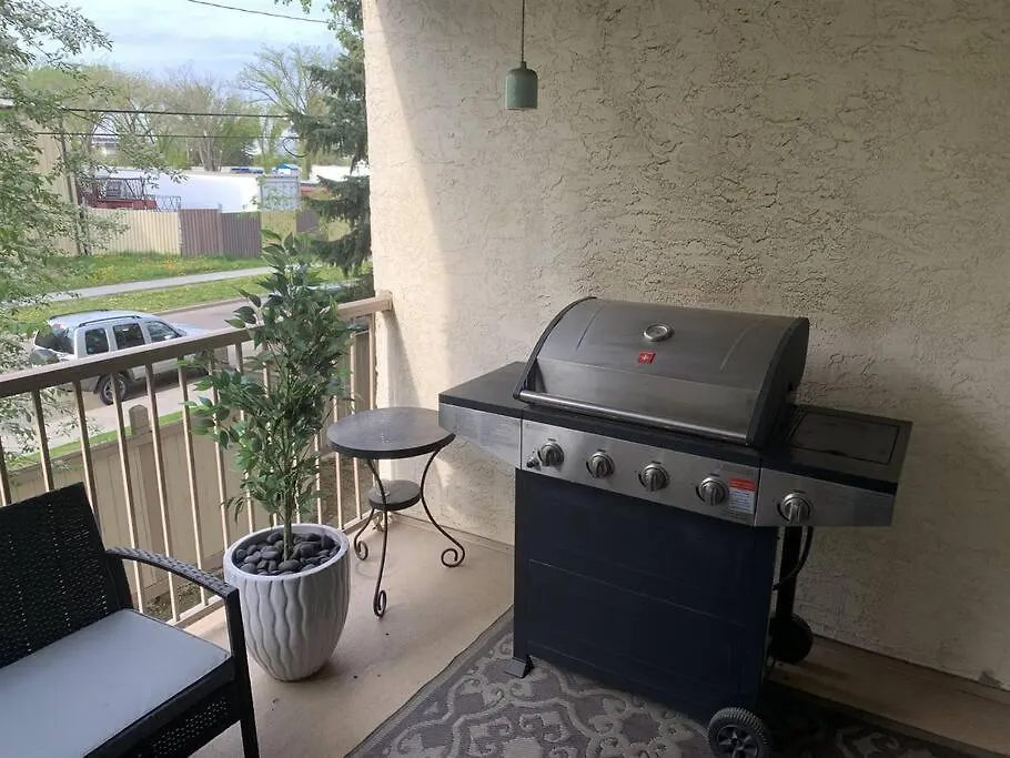 Apartment Chris Cozy Condo Commonwealth #205 Edmonton Canada